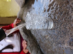 El agua potable cumple con las condiciones adecuadas para el consumo humano