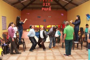 Varios concursos fueron efectuados con los papitos que disfrutaron de momentos de sano esparcimiento. 