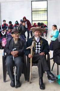 Bosco Espinoza y Ermel Cañizares, personajes pintorescos de Guachapala, también participaron de este evento. 